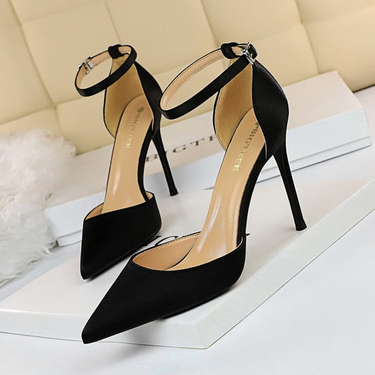 Women's Pointed hollow high heels