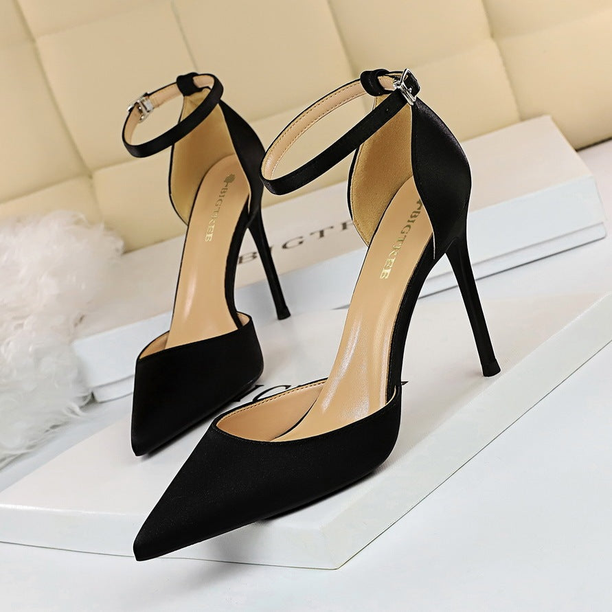 Women's Pointed hollow high heels