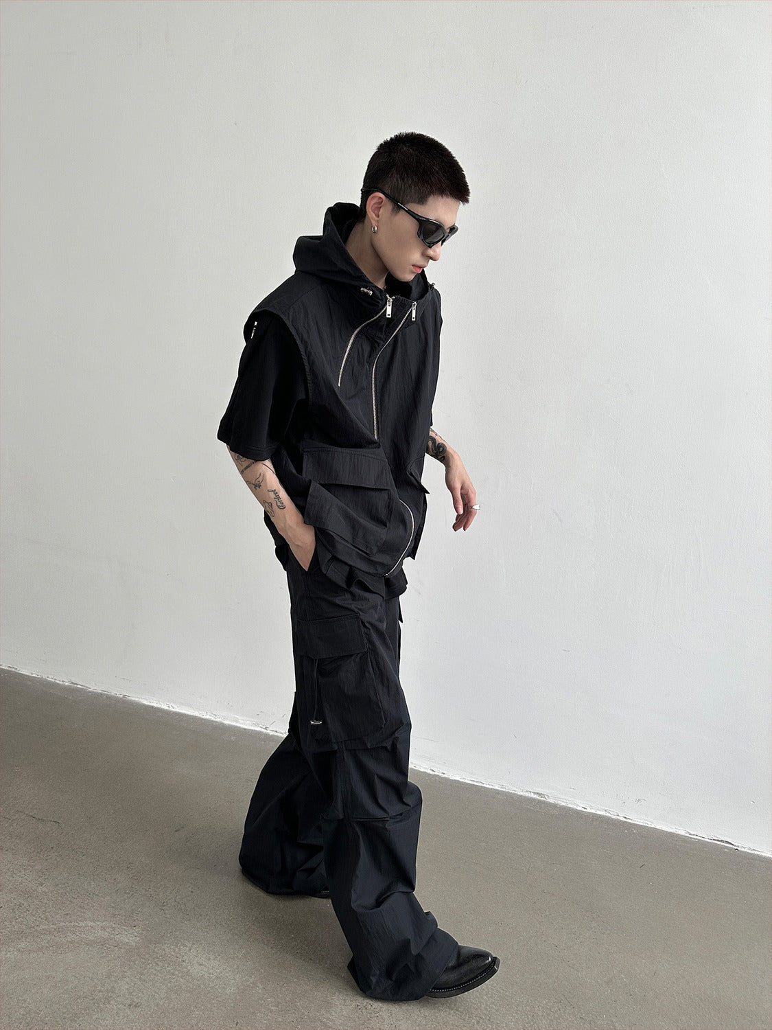 Men's Hooded Sleeveless Vest / Wide Leg Trousers Overall Suit